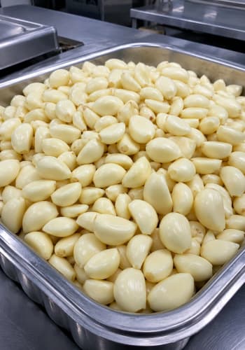 Peeled Garlic Cloves